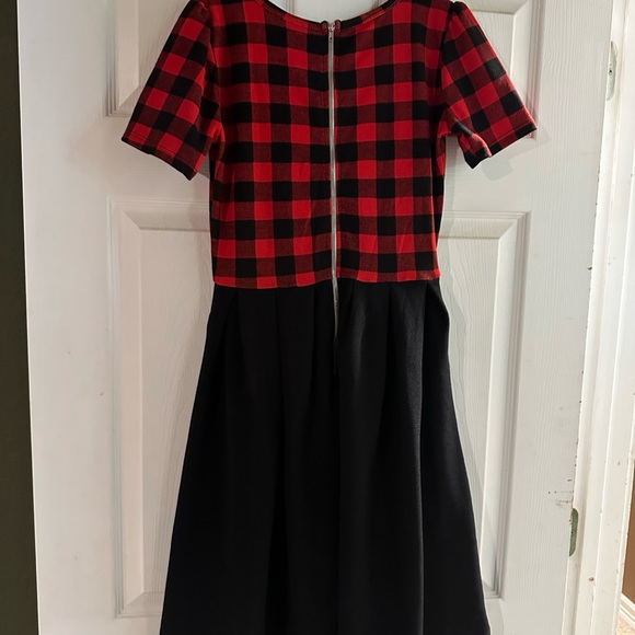 LulaRoe Amelia Plaid Dress, Rare. Size Small. EUC - Picture 6 of 6